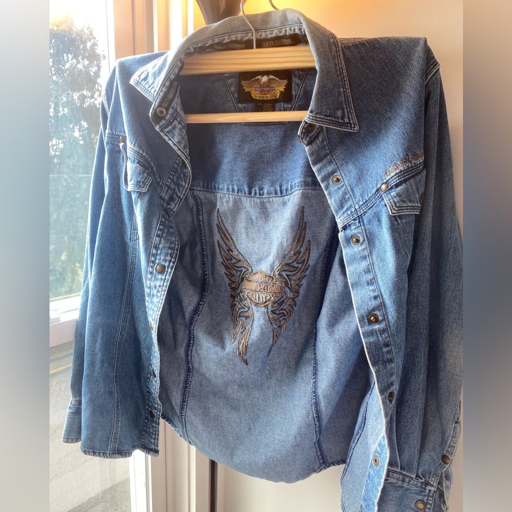 HARLEY JEAN BUTTON UP